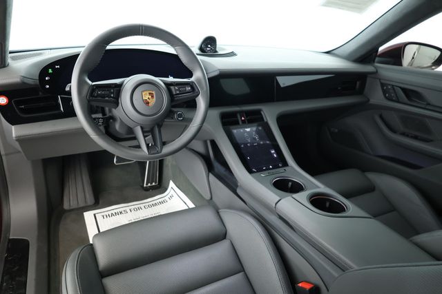 2022 Porsche Taycan GTS AWD with Premium Package, 21'' Wheels & ACC - 22912940 - 10