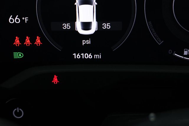 2022 Porsche Taycan GTS AWD with Premium Package, 21'' Wheels & ACC - 22912940 - 13