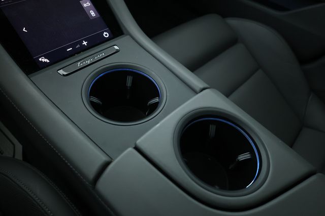 2022 Porsche Taycan GTS AWD with Premium Package, 21'' Wheels & ACC - 22912940 - 14