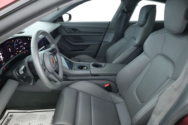 2022 Porsche Taycan GTS AWD with Premium Package, 21'' Wheels & ACC - 22912940 - 18