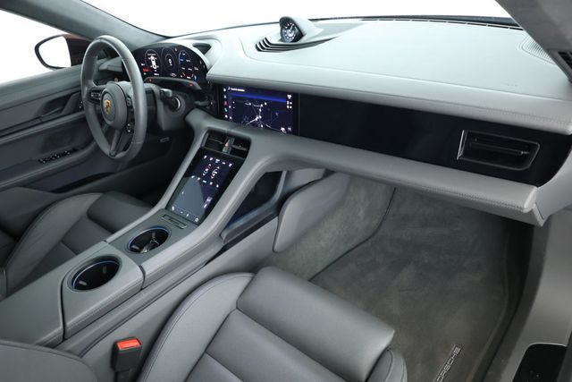 2022 Porsche Taycan GTS AWD with Premium Package, 21'' Wheels & ACC - 22912940 - 23
