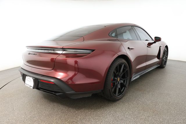 2022 Porsche Taycan GTS AWD with Premium Package, 21'' Wheels & ACC - 22912940 - 3