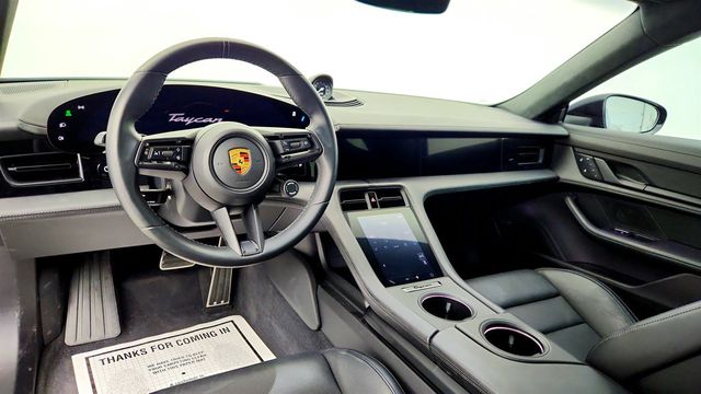 2022 Porsche Taycan GTS AWD with Premium Package, 21'' Wheels & PAX Display - 22971156 - 12