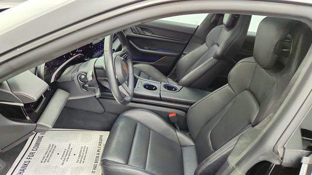 2022 Porsche Taycan GTS AWD with Premium Package, 21'' Wheels & PAX Display - 22971156 - 22