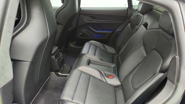 2022 Porsche Taycan GTS AWD with Premium Package, 21'' Wheels & PAX Display - 22971156 - 23