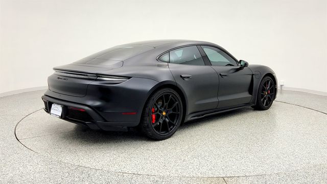 2022 Porsche Taycan GTS AWD with Premium Package, 21'' Wheels & PAX Display - 22971156 - 4
