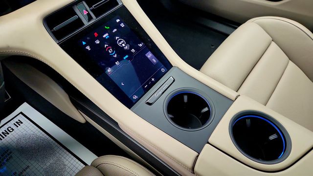 2022 Porsche Taycan GTS AWD with Premium Package, PDCC Sport, ACC & Subsecond Clock - 22988727 - 16