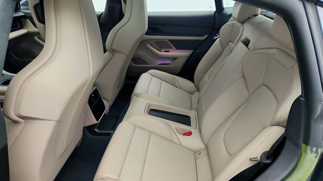 2022 Porsche Taycan GTS AWD with Premium Package, PDCC Sport, ACC & Subsecond Clock - 22988727 - 22