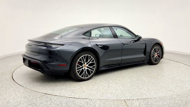 2022 Porsche Taycan GTS AWD with Premium Package, PDCC Sport, ACC & Subsecond Clock - 22988727 - 4
