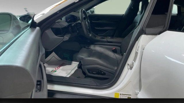 2022 Porsche Taycan RWD - 23018947 - 11