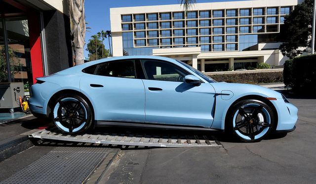 2022 Porsche Taycan RWD - 22995873 - 4