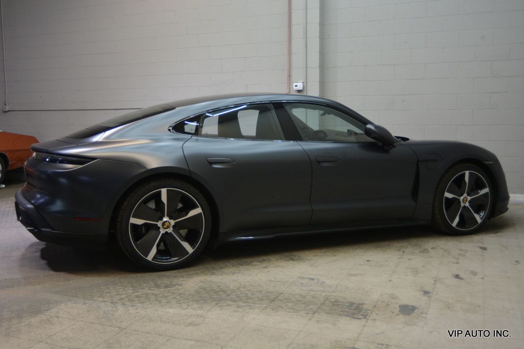 2022 Porsche Taycan Turbo S AWD - 23044009 - 33
