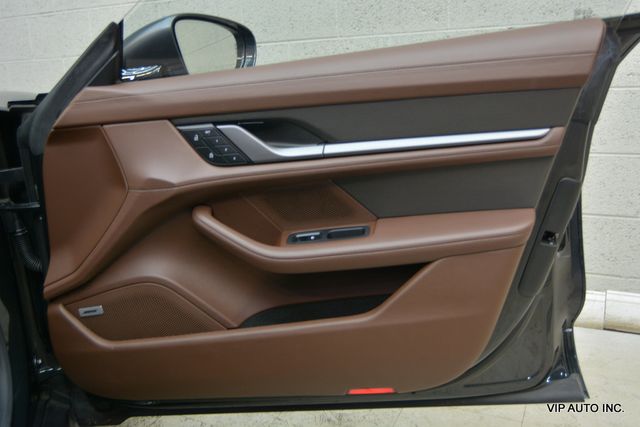 2022 Porsche Taycan Turbo S AWD - 23044009 - 7