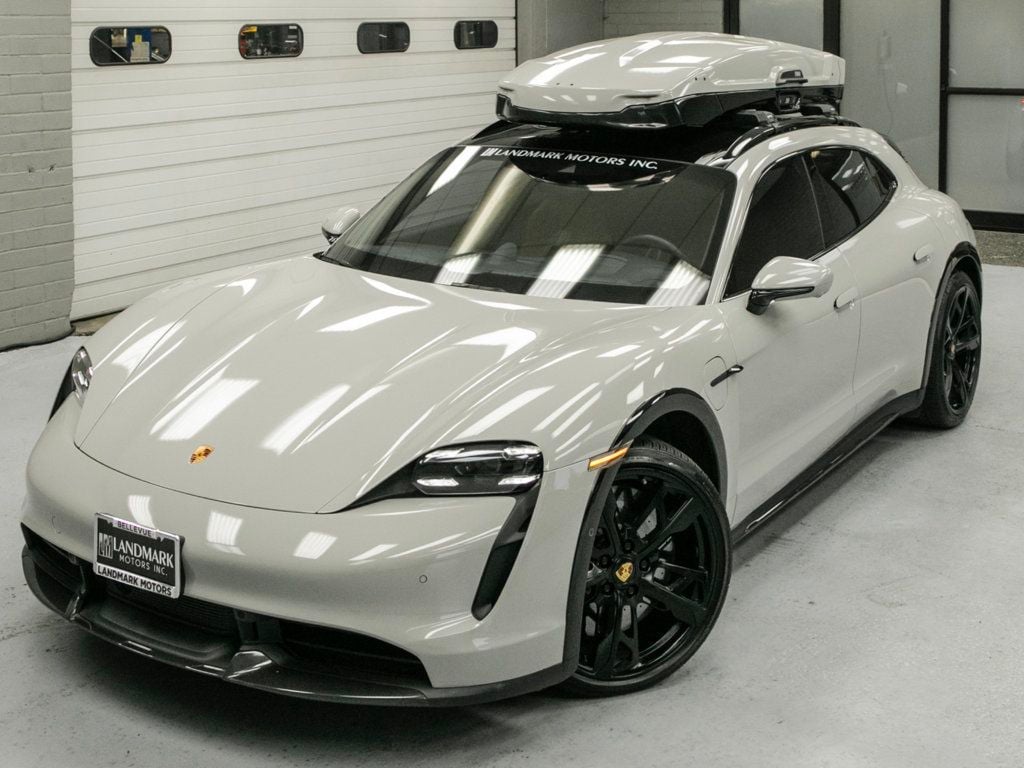Porsche Taycan photo 13