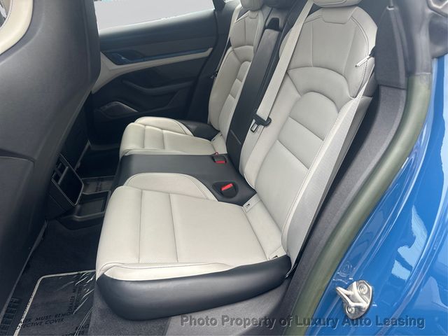 2022 Porsche Taycan Turbo S Cross Turismo AWD - 23022489 - 9