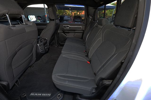 2022 RAM 1500 Big Horn 4x2 Crew Cab 5'7" Box - 23043458 - 14