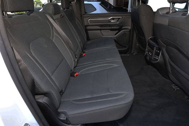 2022 RAM 1500 Big Horn 4x2 Crew Cab 5'7" Box - 23043458 - 15
