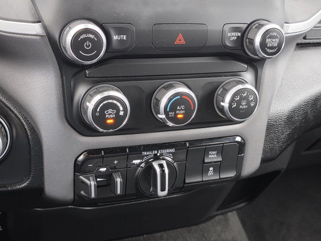 2022 Ram 1500 Big Horn photo 17