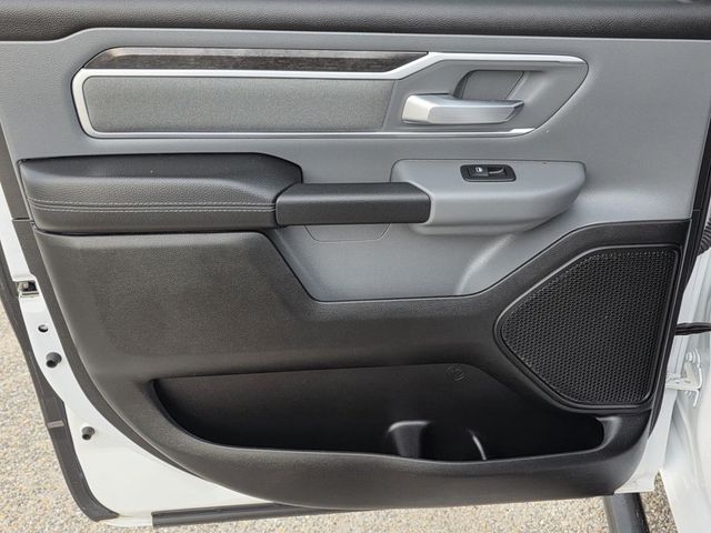 2022 Ram 1500 Big Horn 4x2 Crew Cab 5'7" Box - 22886971 - 30