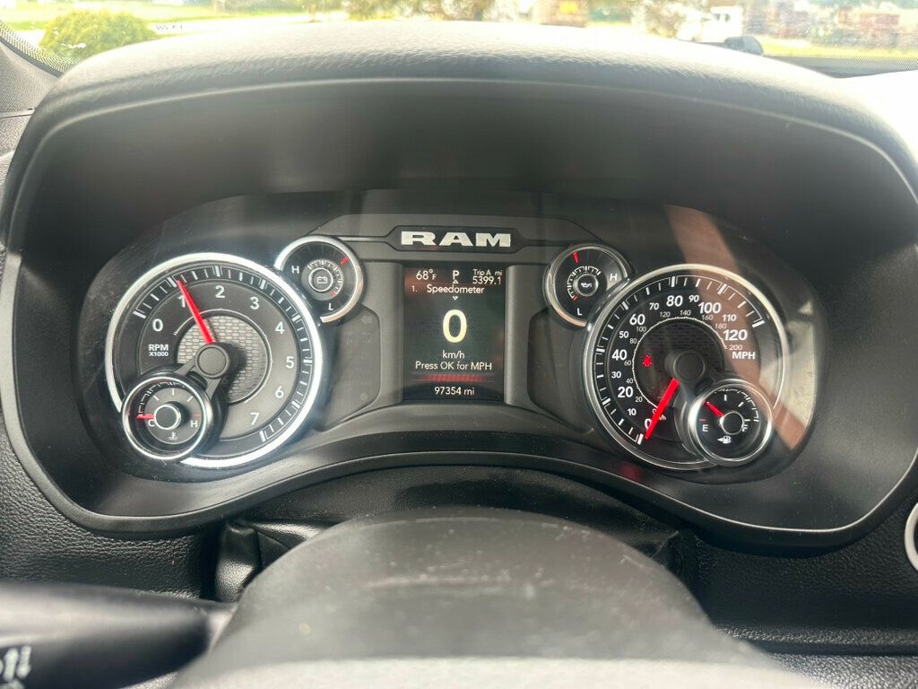 2022 Ram 1500 Big Horn 4x2 Quad Cab 6'4" Box - 23018389 - 8