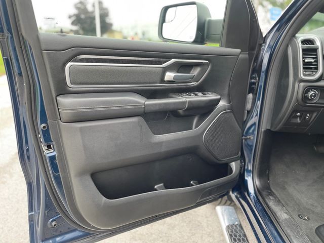 2022 Ram 1500 Big Horn 4x4 Crew Cab 5'7" Box - 23066974 - 19