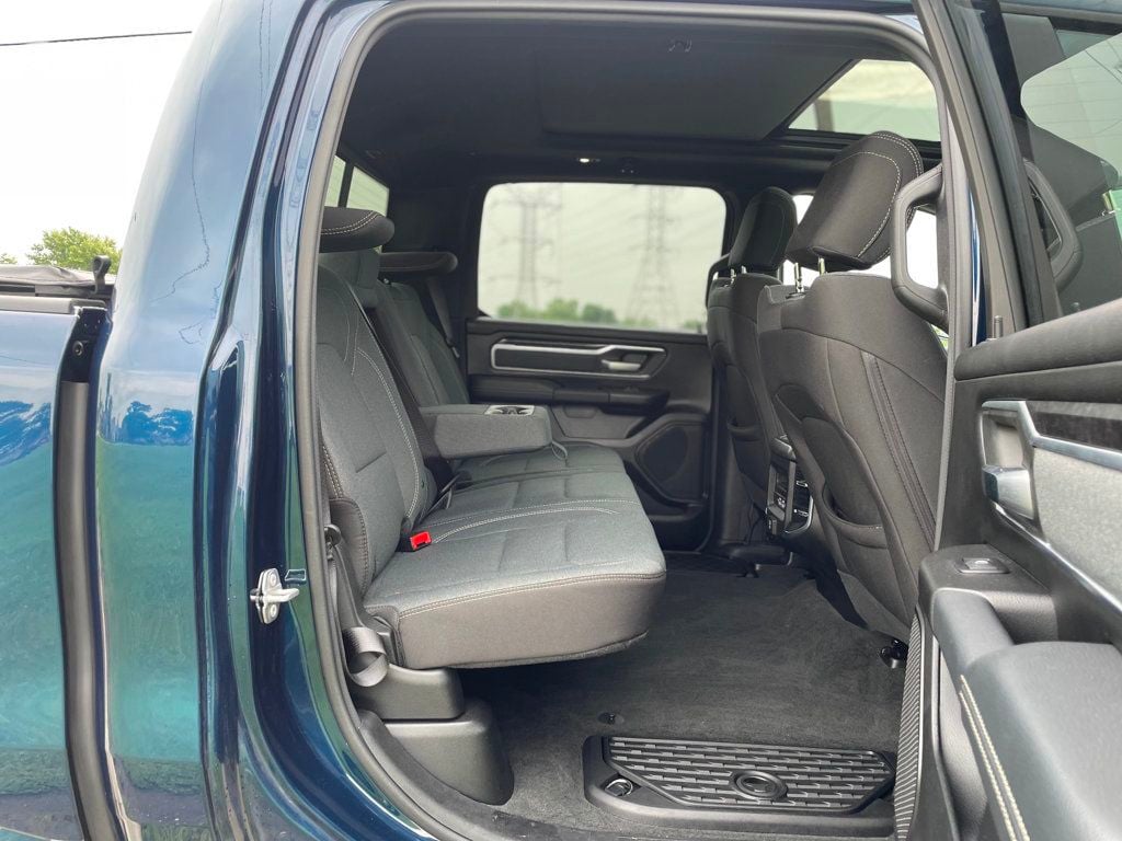 2022 Ram 1500 Big Horn 4x4 Crew Cab 5'7" Box - 23066974 - 44