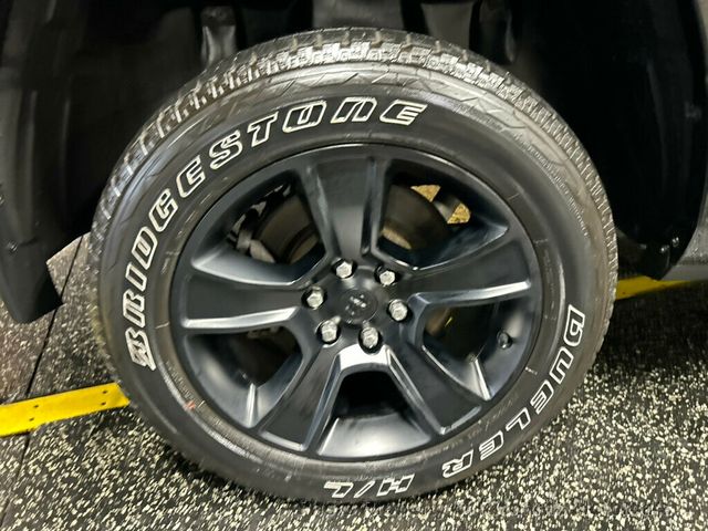 2022 Ram 1500 Big Horn 4x4 Crew Cab 5'7" Box - 23060808 - 9