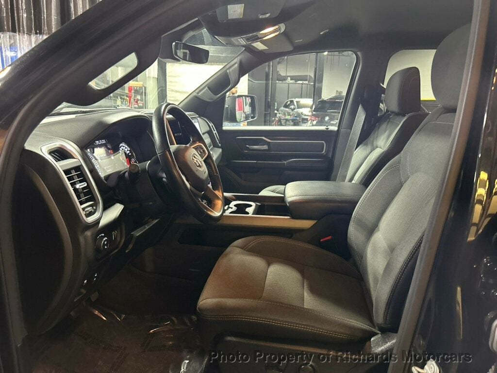2022 Ram 1500 Big Horn 4x4 Crew Cab 5'7" Box - 23060808 - 11