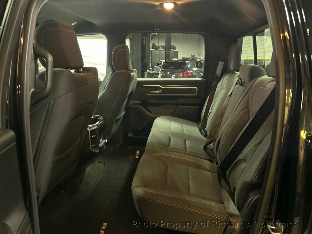 2022 Ram 1500 Big Horn 4x4 Crew Cab 5'7" Box - 23060808 - 16
