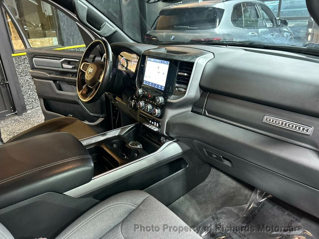 2022 Ram 1500 Big Horn 4x4 Crew Cab 5'7" Box - 23060808 - 19