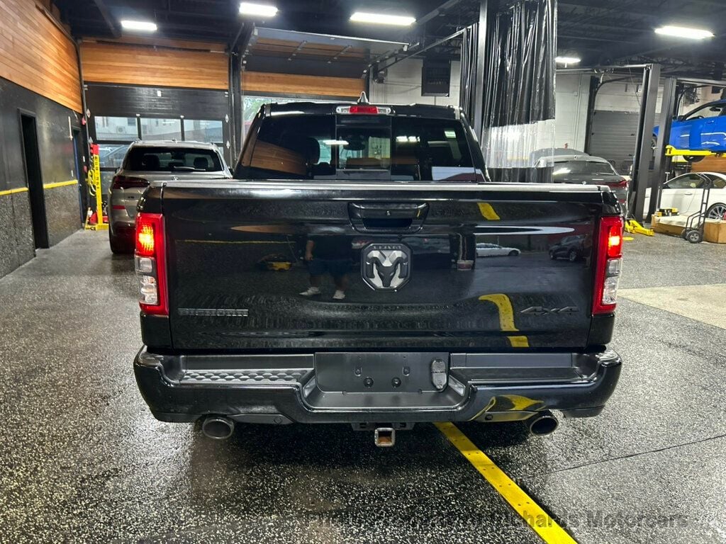 2022 Ram 1500 Big Horn 4x4 Crew Cab 5'7" Box - 23060808 - 3