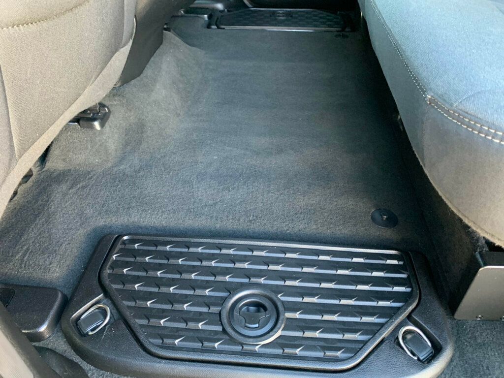 2022 Ram 1500 Big Horn 4x4 Crew Cab 5'7" Box 1-Owner - 23004947 - 42