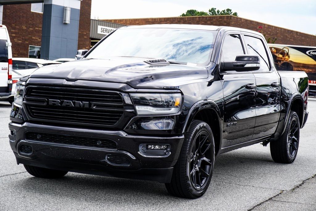 2022 Ram 1500 Laramie photo 3