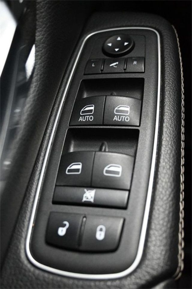 2022 Ram 1500 Laramie photo 26