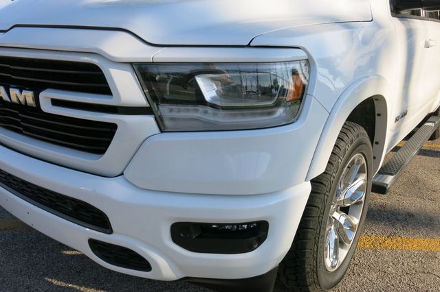 2022 Ram 1500 Laramie 4x4 Crew Cab 5'7" Box - 23050257 - 36