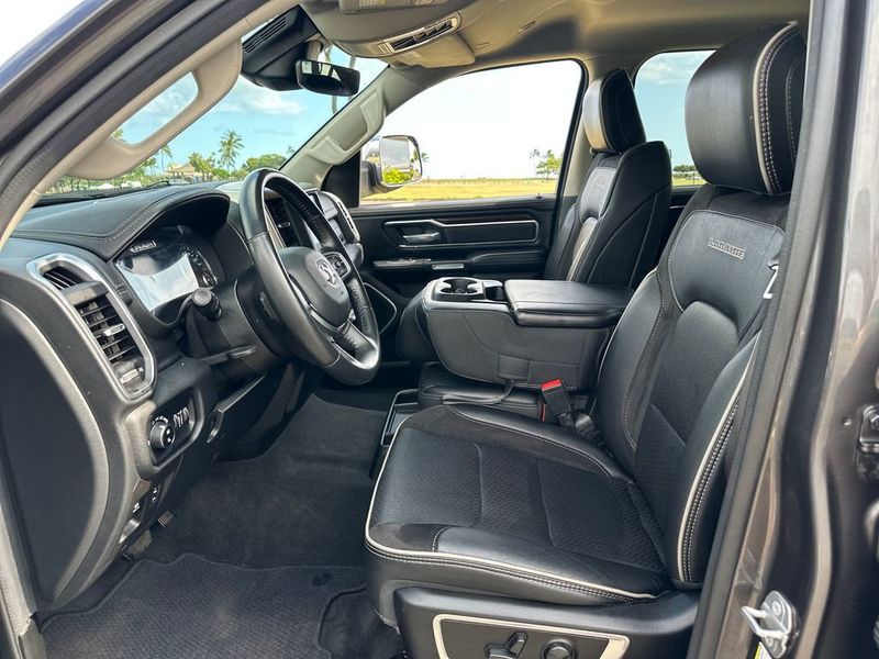 2022 Ram 1500 Laramie 4x4 Crew Cab 5'7" Box - 23026939 - 12