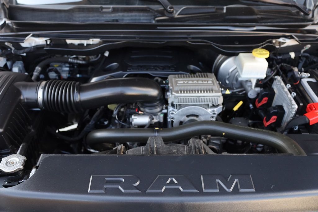 2022 Ram 1500 Laramie photo 9