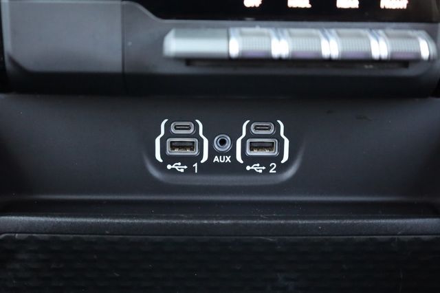 2022 Ram 1500 Laramie 4x4 Crew Cab 5'7" Box - 22898865 - 44