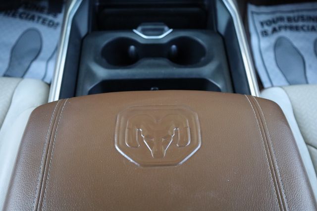 2022 Ram 1500 Laramie 4x4 Crew Cab 5'7" Box - 22898865 - 49