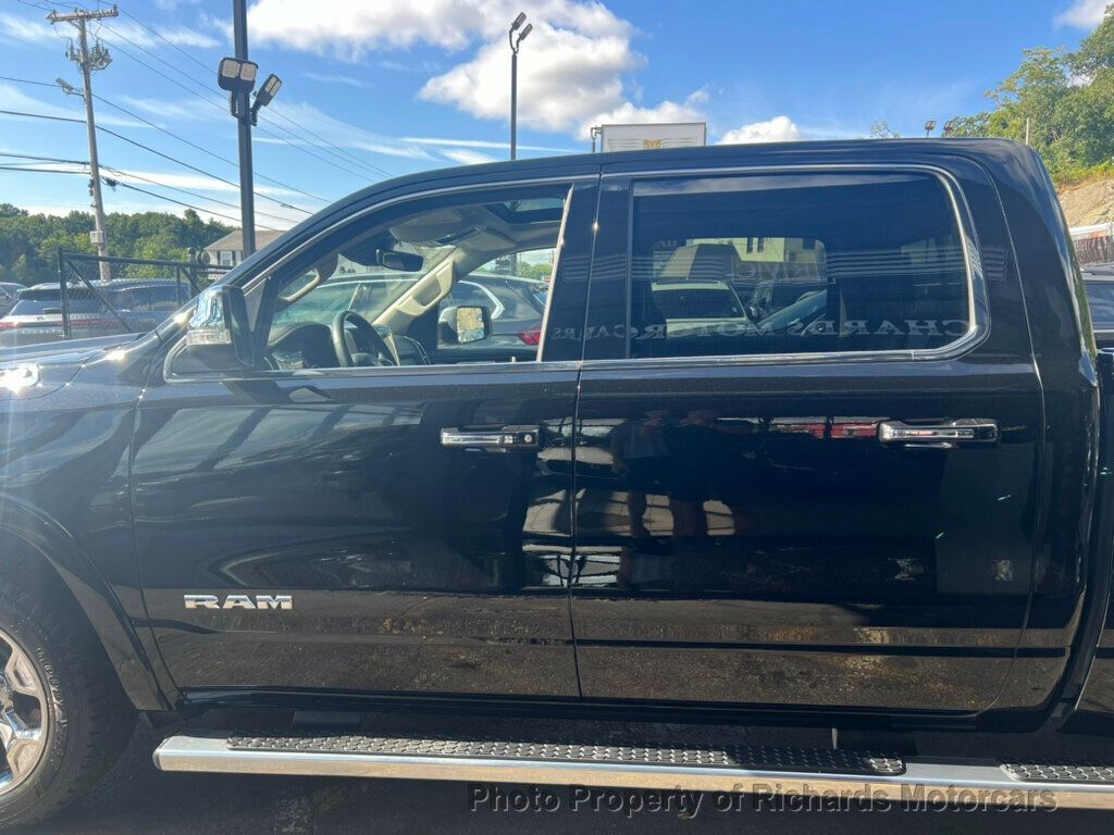 2022 Ram 1500 Laramie 4x4 Crew Cab 5'7" Box - 22574097 - 9