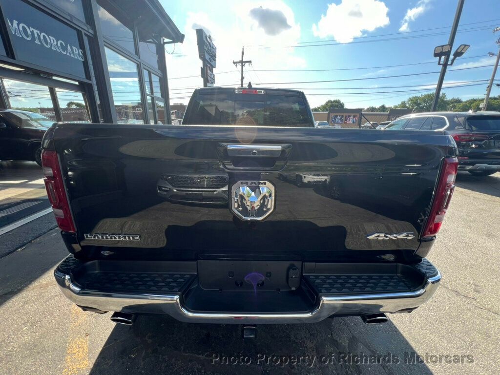 2022 Ram 1500 Laramie 4x4 Crew Cab 5'7" Box - 22574097 - 11