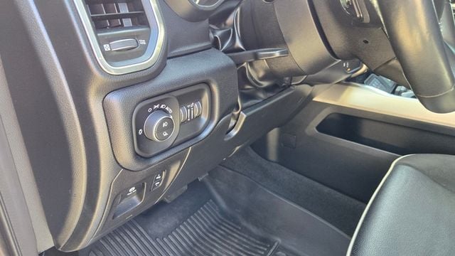 2022 Ram 1500 Laramie 4x4 Crew Cab 5'7" Box - 22956244 - 20