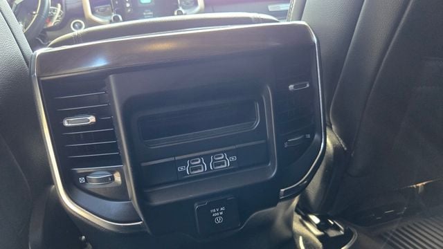 2022 Ram 1500 Laramie 4x4 Crew Cab 5'7" Box - 22956244 - 30