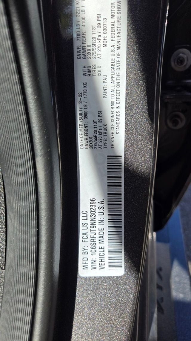 2022 Ram 1500 Laramie 4x4 Crew Cab 5'7" Box - 22956244 - 32