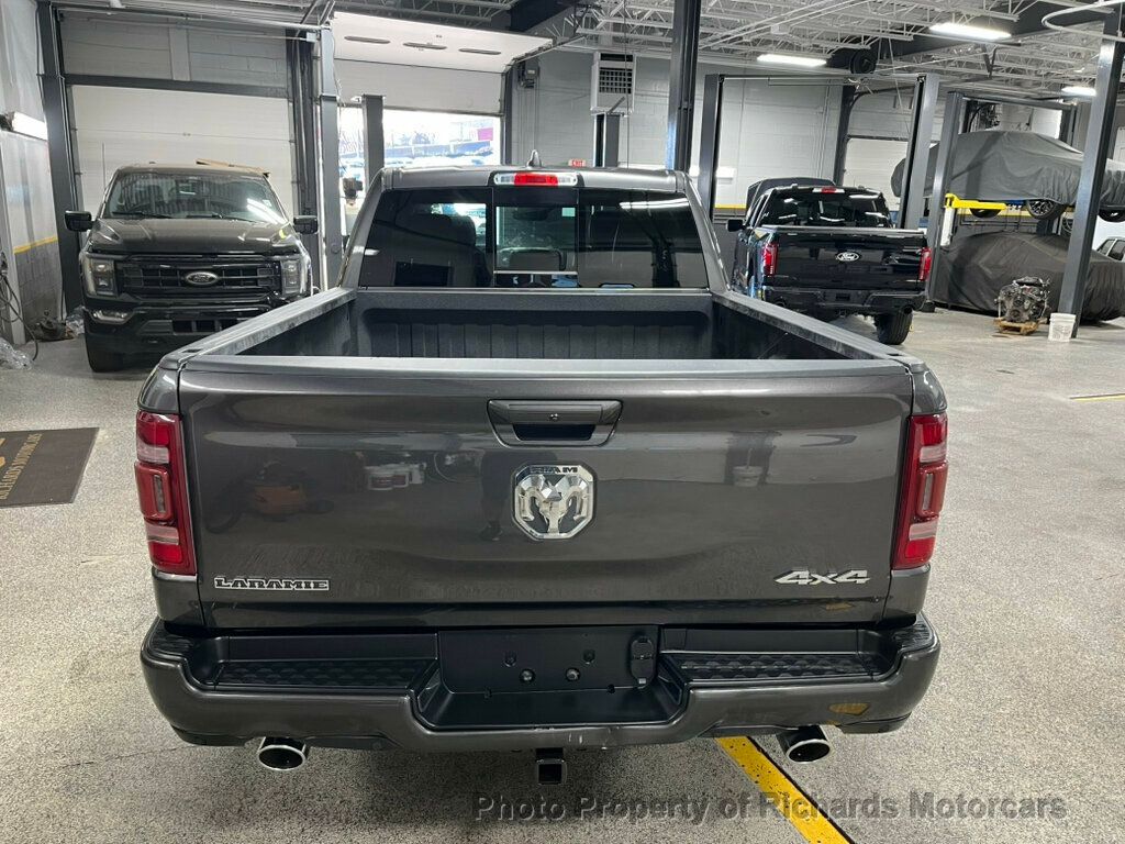 2022 Ram 1500 Laramie photo 3
