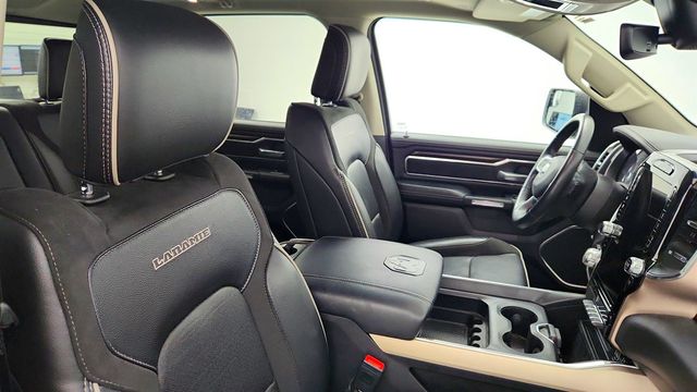 2022 Ram 1500 Laramie 4x4 Crew Cab with Level 2 Equipment & 12 inch Uconnect - 23000922 - 23