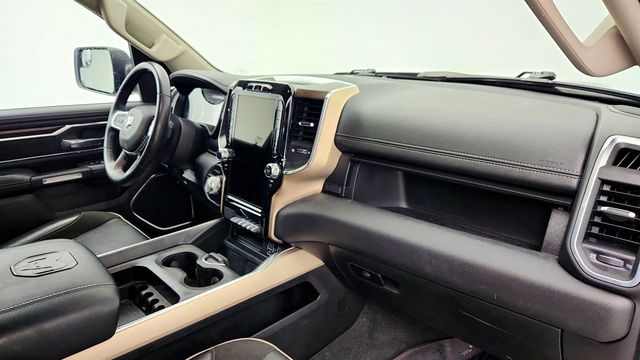 2022 Ram 1500 Laramie 4x4 Crew Cab with Level 2 Equipment & 12 inch Uconnect - 23000922 - 24