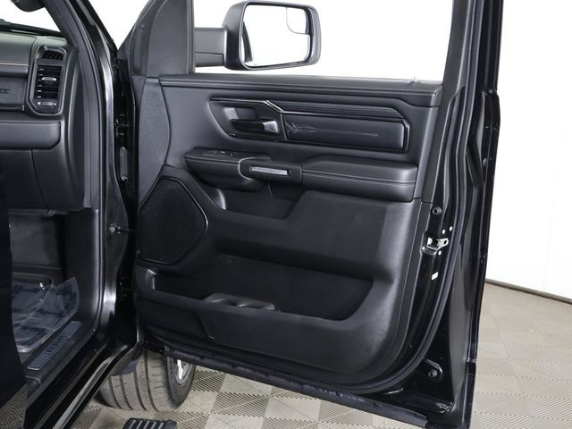 2022 Ram 1500 Limited 4x4 Crew Cab 5'7" Box - 23024237 - 26