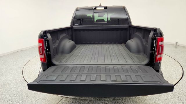 2022 Ram 1500 Limited 4x4 Crew Cab 5'7'' Box with Level 1 Equip. & 22’’ Wheels - 22969689 - 22