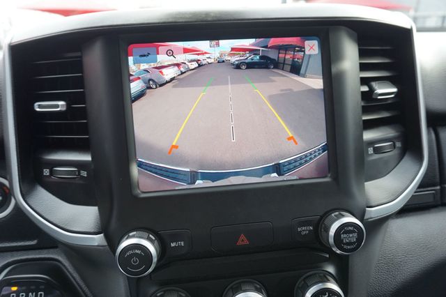 2022 Ram 1500 ONE OWNER, 4WD, BIG HORN, BACKUP CAMERA, RUNNING BOARDS  - 23069711 - 28